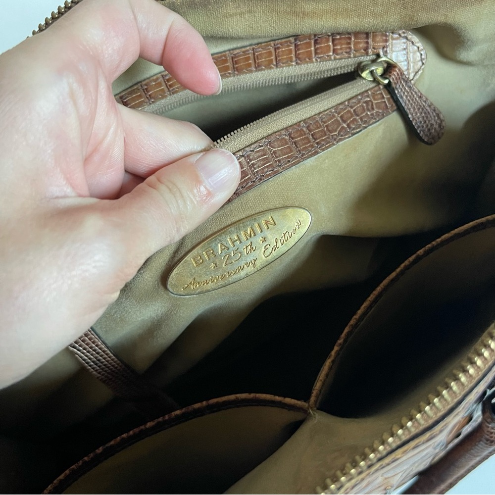 BRAHMIN Vintage Rare 25th Anniversary Croc Embossed Tote Crossbody Bag Pecan - Picture 12 of 12